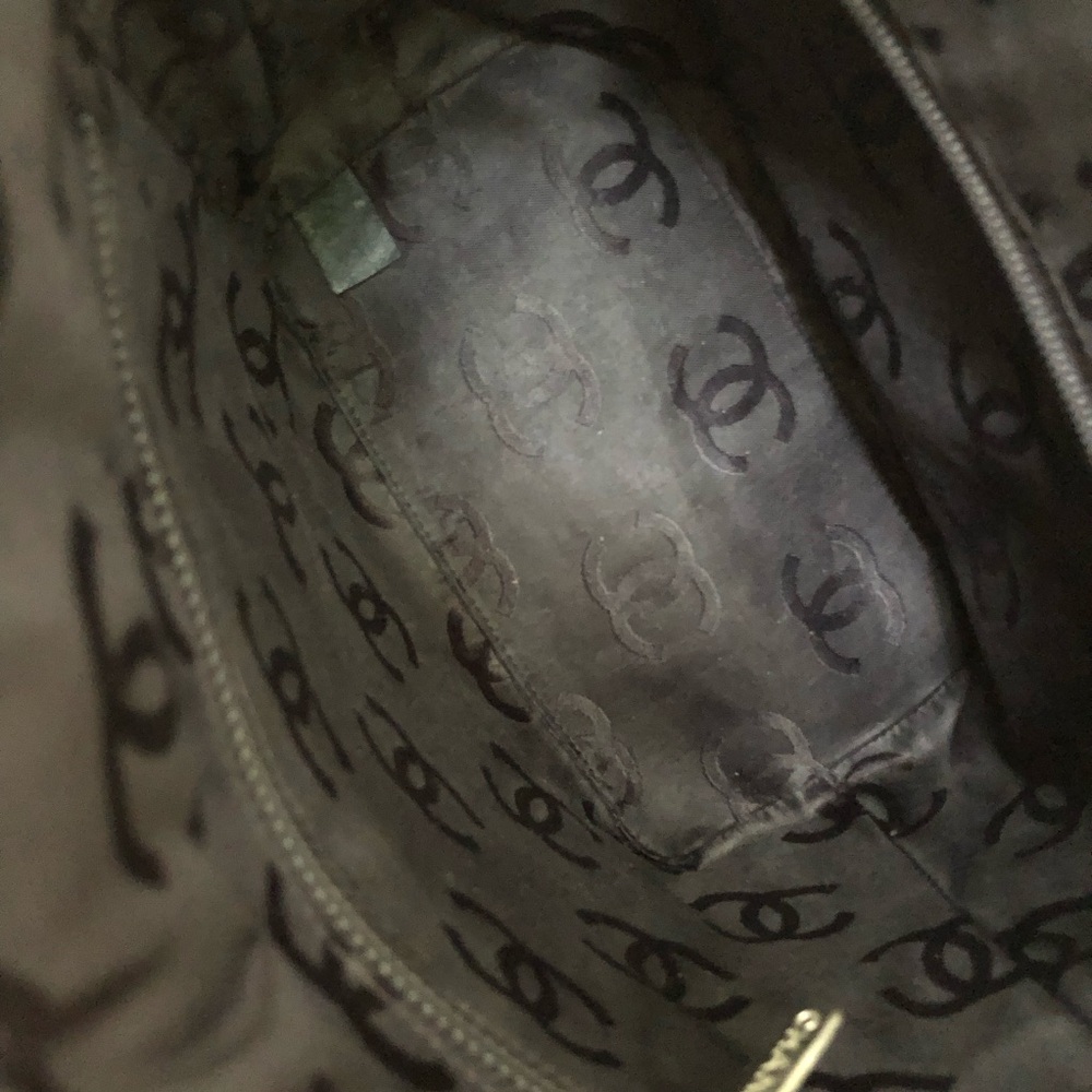 CHANEL iconic cambon bag - Picture 15 of 15